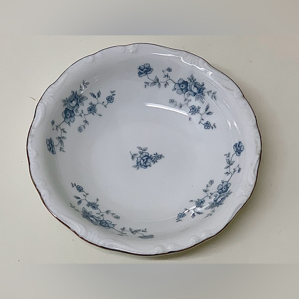 Vintage Discontinued Johann Haviland Blue Garland Dessert Fruit Sauce Bowl